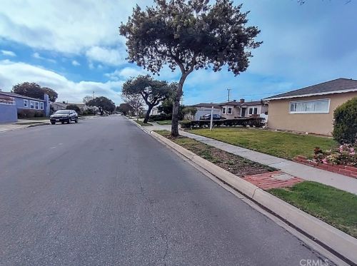 3231 166th St, Torrance CA  90504-1729 exterior