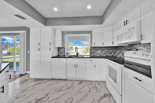 241 46th Ter, Cape Coral, FL 33904-8502