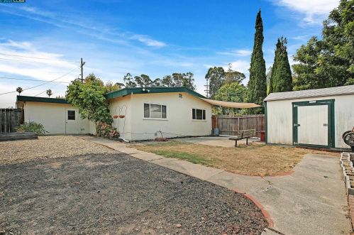 2301 Orleans Dr, Pinole CA  94564-1645 exterior