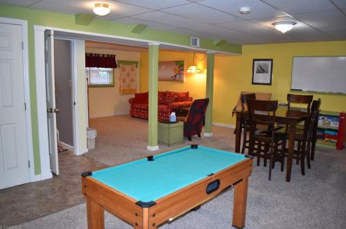 1123 Pepper Hill Rd, Greensboro NC  27407-2837 exterior