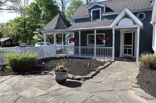 15 Overton Ct, Lake Grove, NY 11755-2924