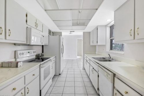 264 Ground Dove Cir, Lehigh Acres FL 33936-6931 exterior