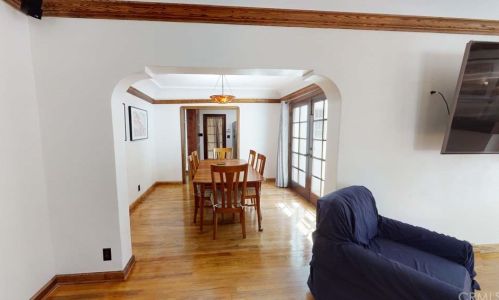 15560 Leadwell St, Van Nuys CA 91406-3110 exterior