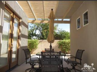 53600 Avenida Diaz, La Quinta CA  92253-3580 exterior