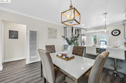 7144 Holly St, Oakland CA  94621-2345 exterior