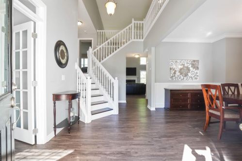 716 Ballater Dr, Delaware OH  43015-7184 exterior