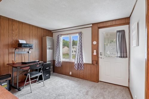 1881 Ivy Ave, Saint Paul, MN 55119-4525