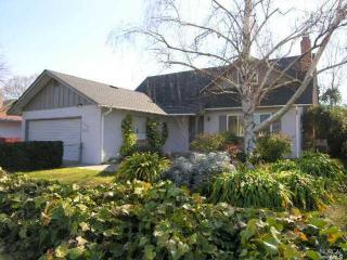 436 Beelard Dr, Vacaville CA  95687-5811 exterior