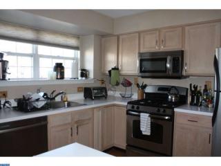 43 Ketley Pl, Princeton NJ  08540-6324 exterior