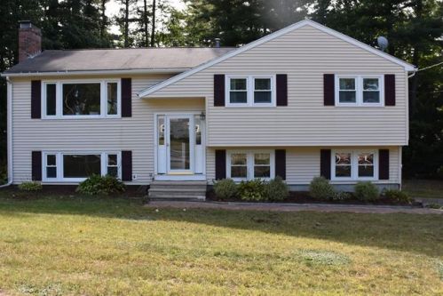 33 Maplewood Dr, Townsend, MA 01469-1380