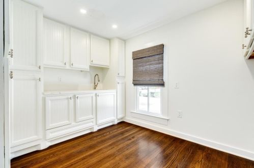 1804 37 St, Galveston TX 77550-6726 exterior