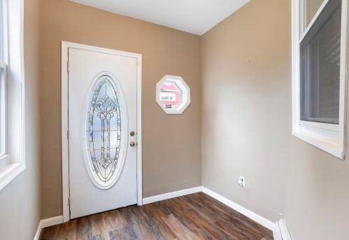 44 34th St, Bayonne, NJ 07002-3923