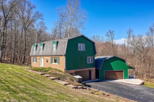3020 Kauffman Rd, Carroll, OH 43112-9502