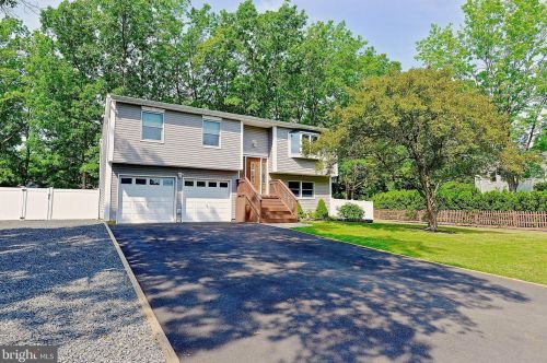 7 Pigeon Pl, Berkeley Township NJ  08721-1915 exterior