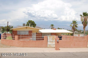 1902 Camelot Pl, Tucson, AZ 85713-4512