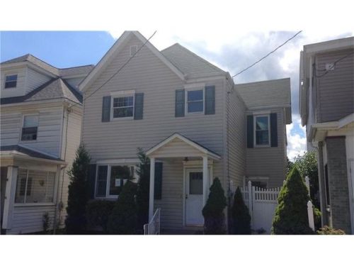 1711 Kenneth Ave, New Kensington, PA 15068-4220