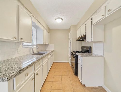 7518 Canary Cir, Texas City, TX 77591-3650