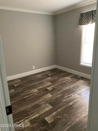 2 Marshall Ln, Beaufort SC  29907-2296 exterior