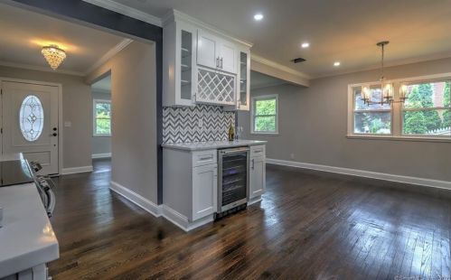 65 Ridgebrook Dr, Bridgeport CT  06606-1925 exterior