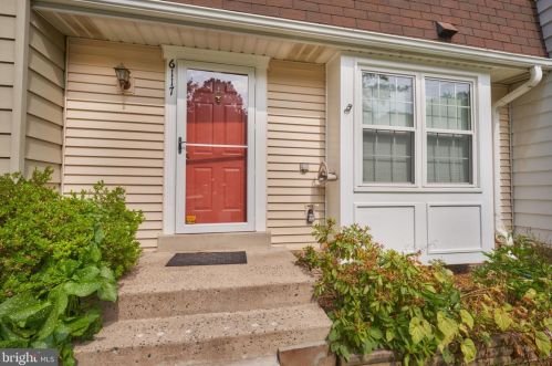 6117 Quiet Pond Ct, Springfield VA  22015-3724 exterior