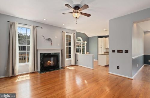 15843 Fourmile Creek Ct, Haymarket VA  20169-5427 exterior