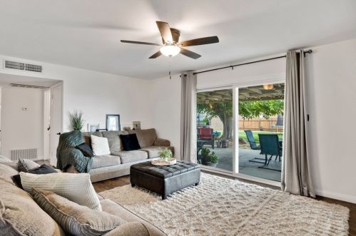 319 Mckelvey Ave, Bakersfield CA 93308-1287 exterior