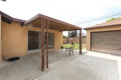 6016 Sugarwood St, Lakewood CA  90713-2444 exterior