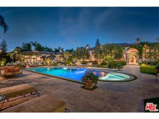 4849 Encino Ave, Van Nuys, CA 91316-3815