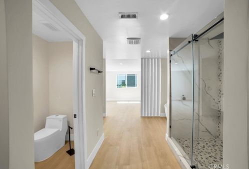 11512 La Maida St, North Hollywood CA  91601-4323 exterior