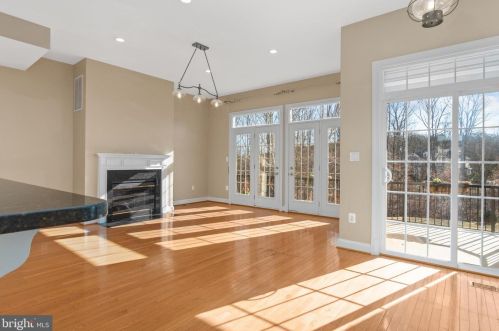 22476 Dinah Pl, Leesburg VA 20175-4808 exterior