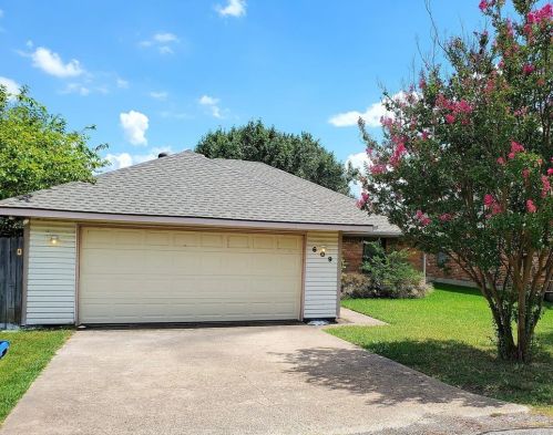 609 Trout St, Rockwall, TX 75032-6193
