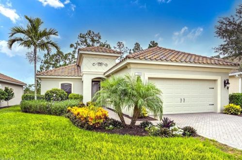 3585 Canopy Cir, Naples, FL 34120-0681