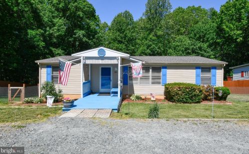 5906 Stanfield Rd, Spotsylvania VA  22551-2824 exterior