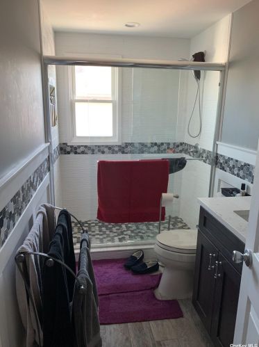 87-65 95th St, Jamaica NY  11421-2216 exterior