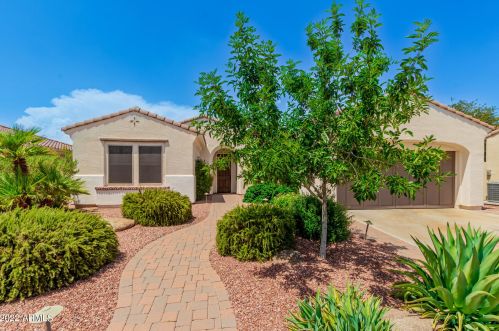 12812 Junipero Dr, Sun City, AZ 85375-2327