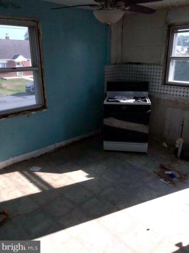 926 Thornton Rd, Boothwyn PA  19061-3127 exterior