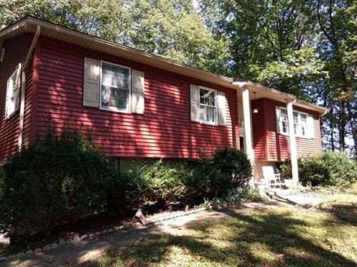 442 Cemetary Rd, Maze, PA 17094-8926