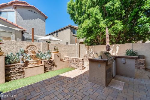 5312 Holmes Ave, Mesa, AZ 85206-5508