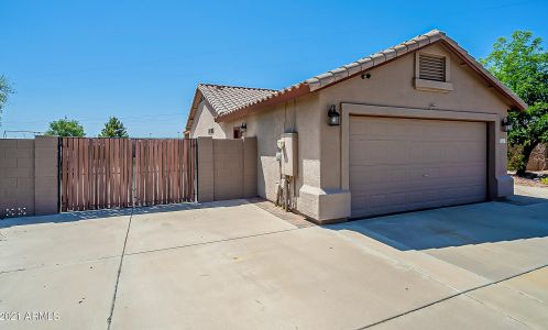 664 Chatsworth, Mesa, AZ 85208-7172