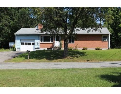 11 Burbank St, Oxford, MA 01540-1205