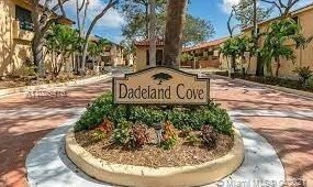 7862 102nd Ln, Miami, FL 33156-8116