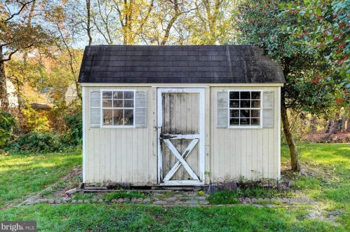 102 Falmouth Way, Dover DE  19904-5390 exterior