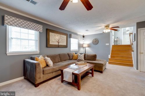 6614 Huntsman Blvd, Springfield VA 22152-2621 exterior