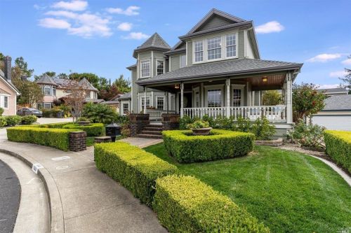1144 Dominic Ct, Benicia, CA 94510-2567