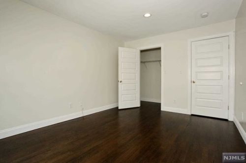 60 Madison Ave, Dumont NJ 07628-2317 exterior