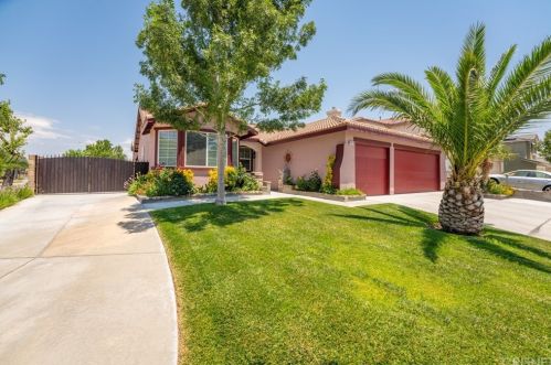 4619 Avenue, Lancaster, CA 93536-2461