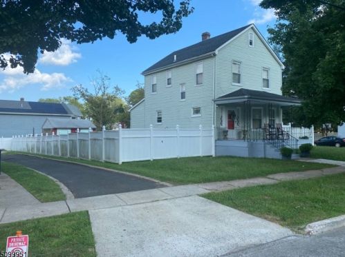 905 Spruce St, Roselle, NJ 07203-2155