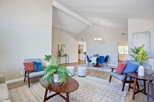 11271 Zapata Ave, San Diego CA 92126-1722 exterior