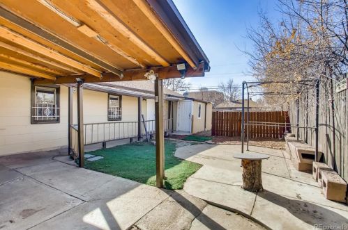 1677 Iola St, Denver CO 80010-2339 exterior