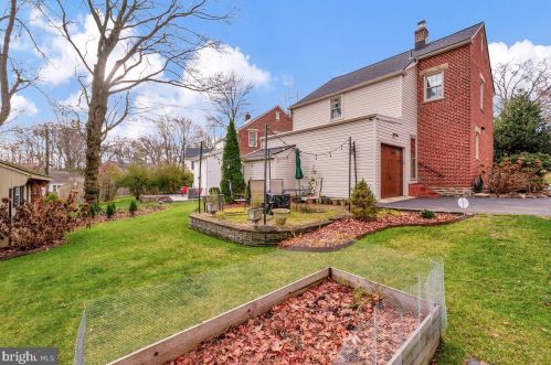 24 Hurst Rd, Wilmington DE  19803-3736 exterior